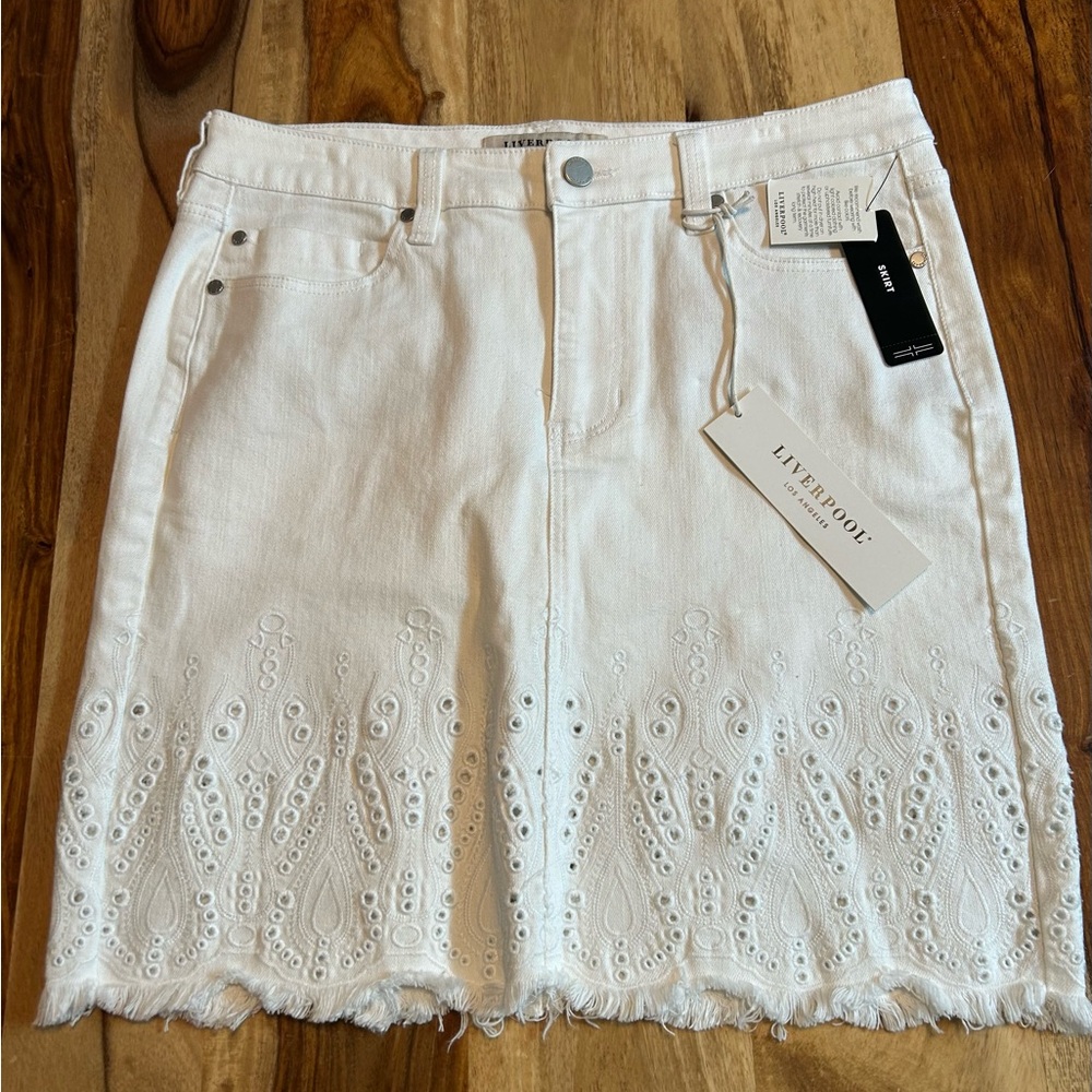 Liverpool White Eyelet Mini Skirt size 8/29 Jean
